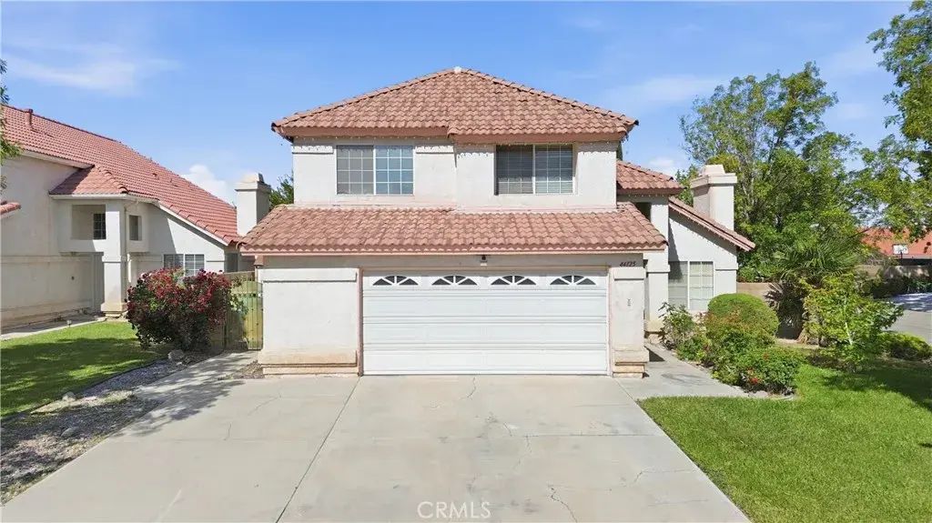 44125 Hunter Court, Lancaster