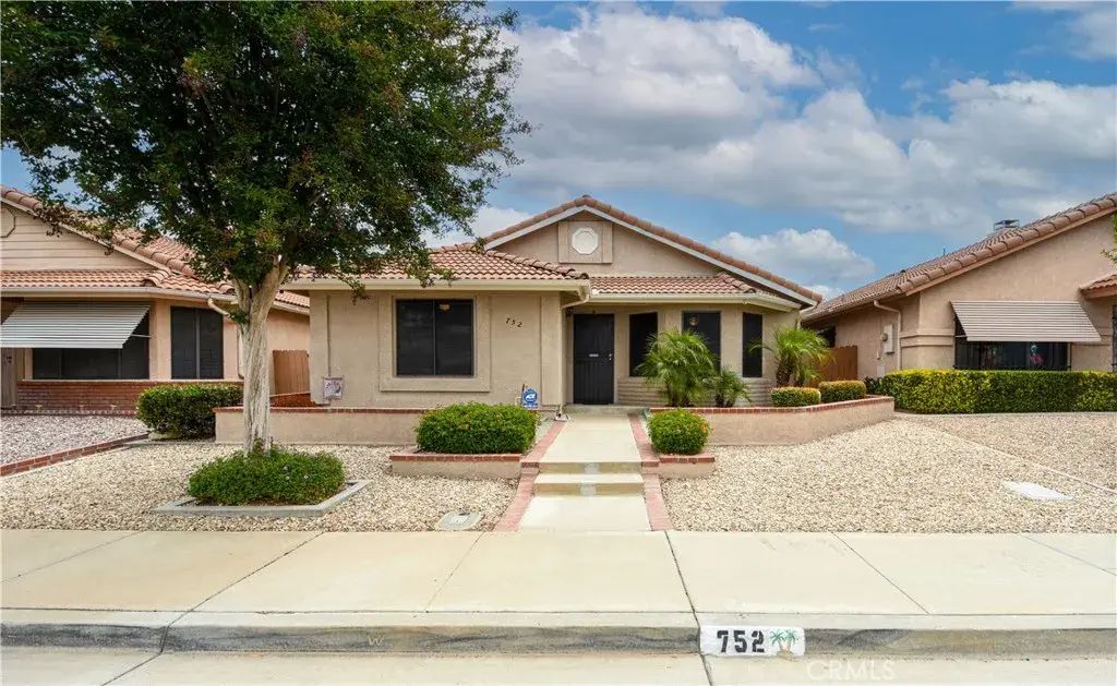 752 La Regal, Hemet
