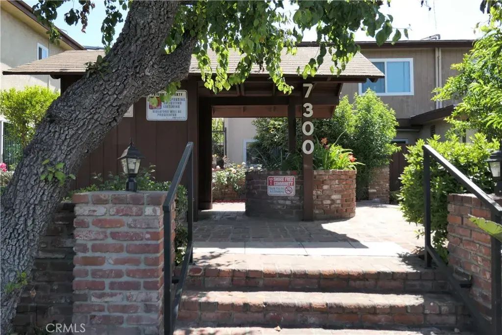 7300 Lennox J3, Van Nuys