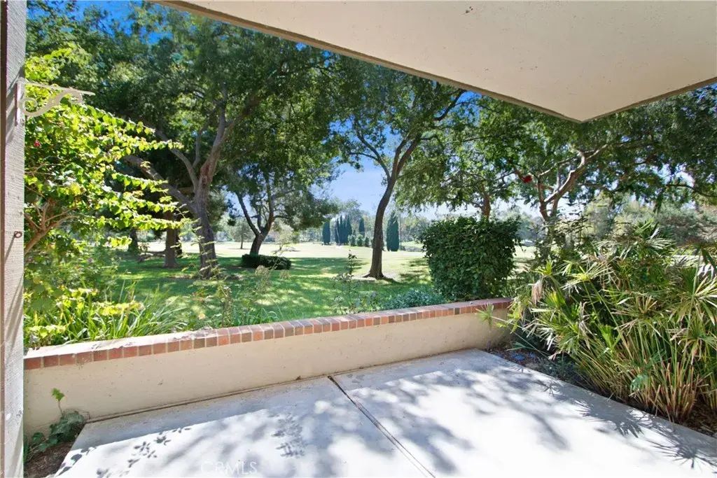 7 Flores 25, Irvine