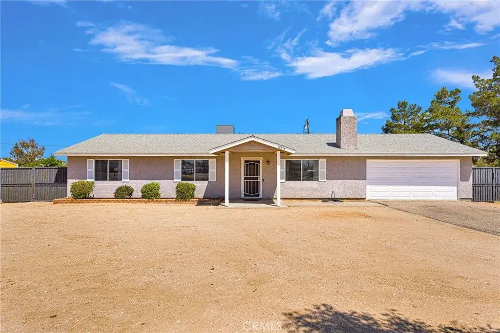 12575 Tesuque Road, Apple Valley
