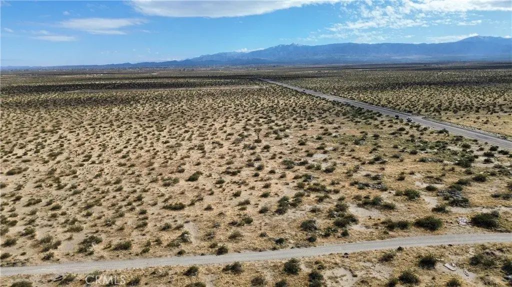 17301 Sheep Creek Rd, El Mirage
