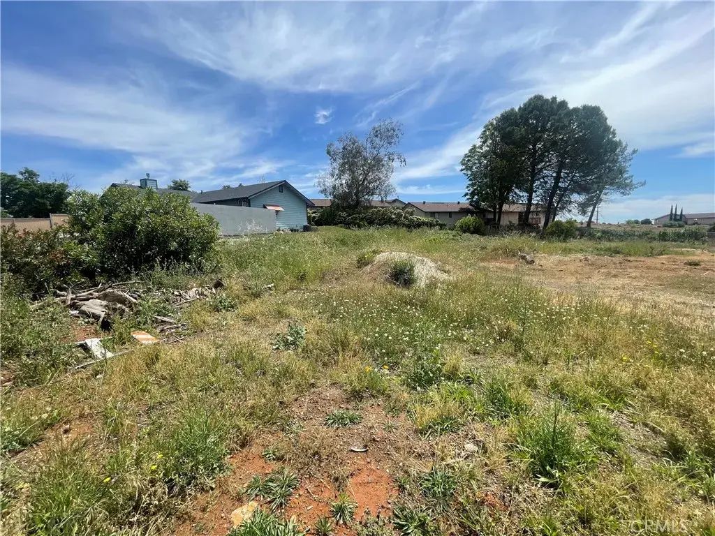 4630 Skyway, Paradise