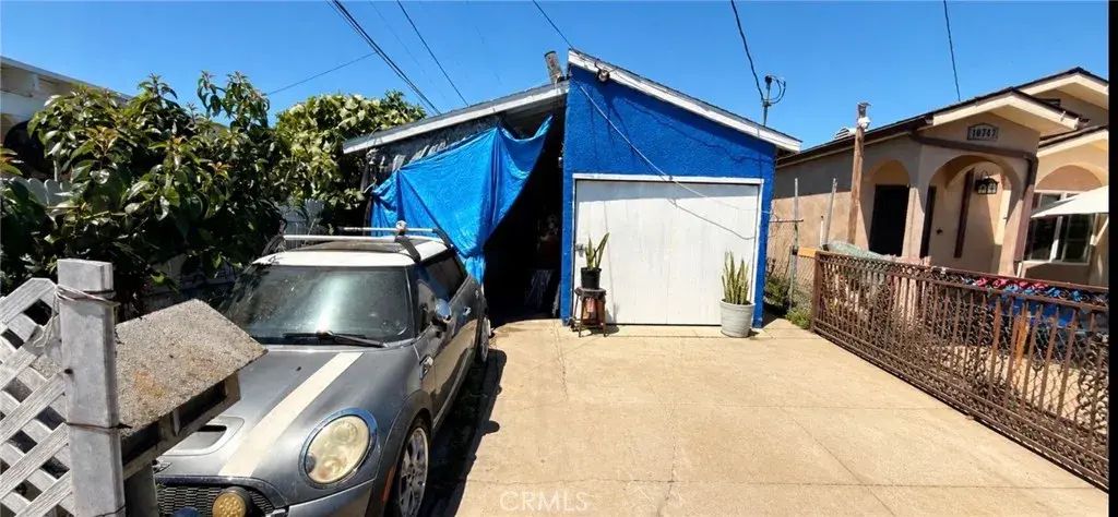 10749 Weigand Avenue, Los Angeles