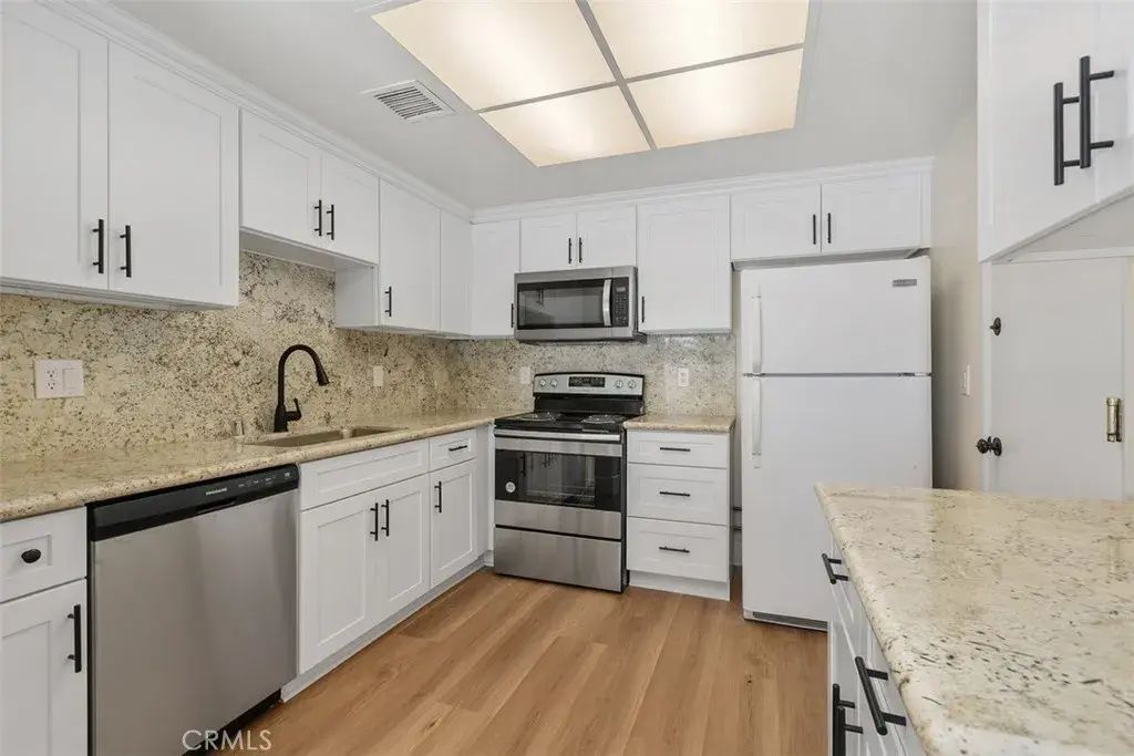 28518 Via Las Flores, Murrieta