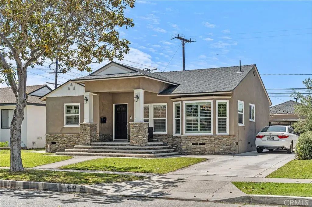 4507 Nipomo, Lakewood