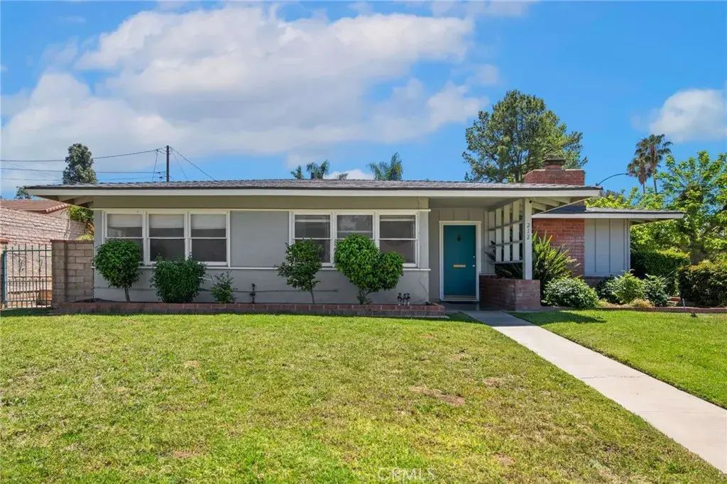 212 Barret Road, Riverside