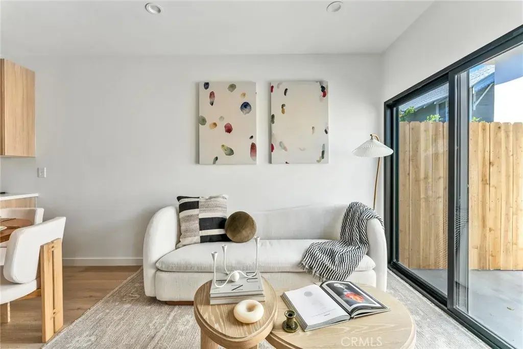 1604 N Kingsley, Los Angeles