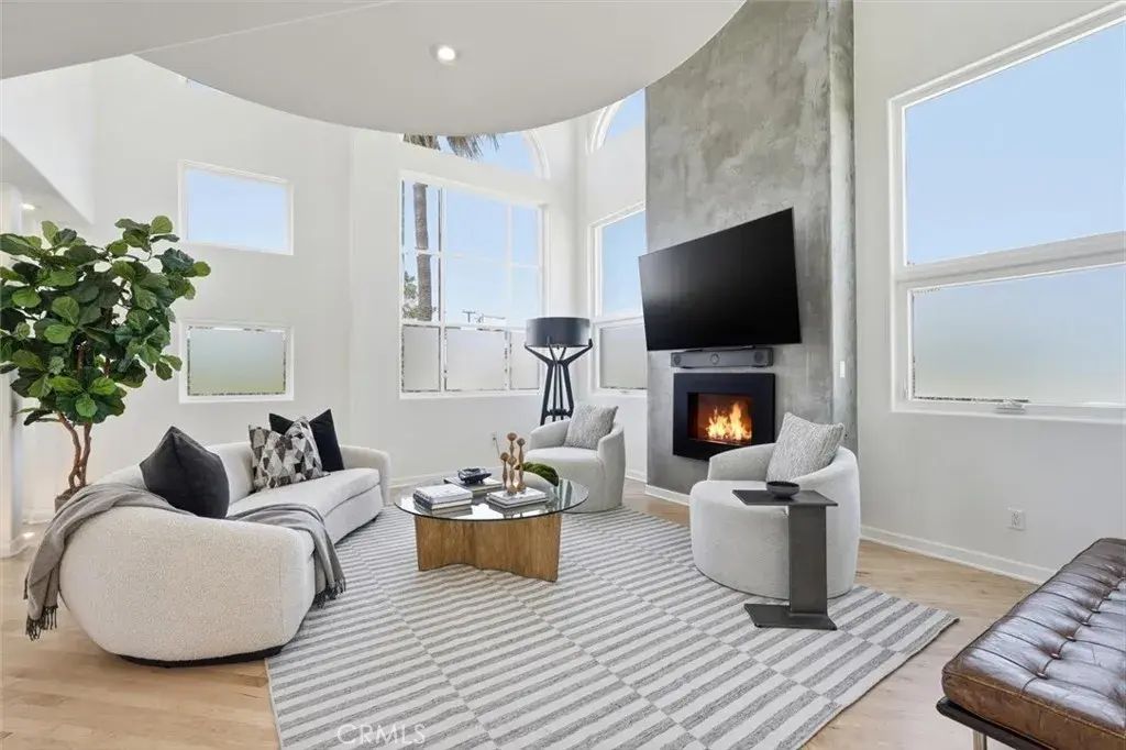 24 Eastwind Street 1, Marina Del Rey