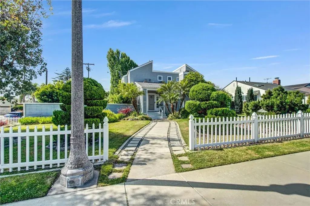 6600 W 83rd, Los Angeles