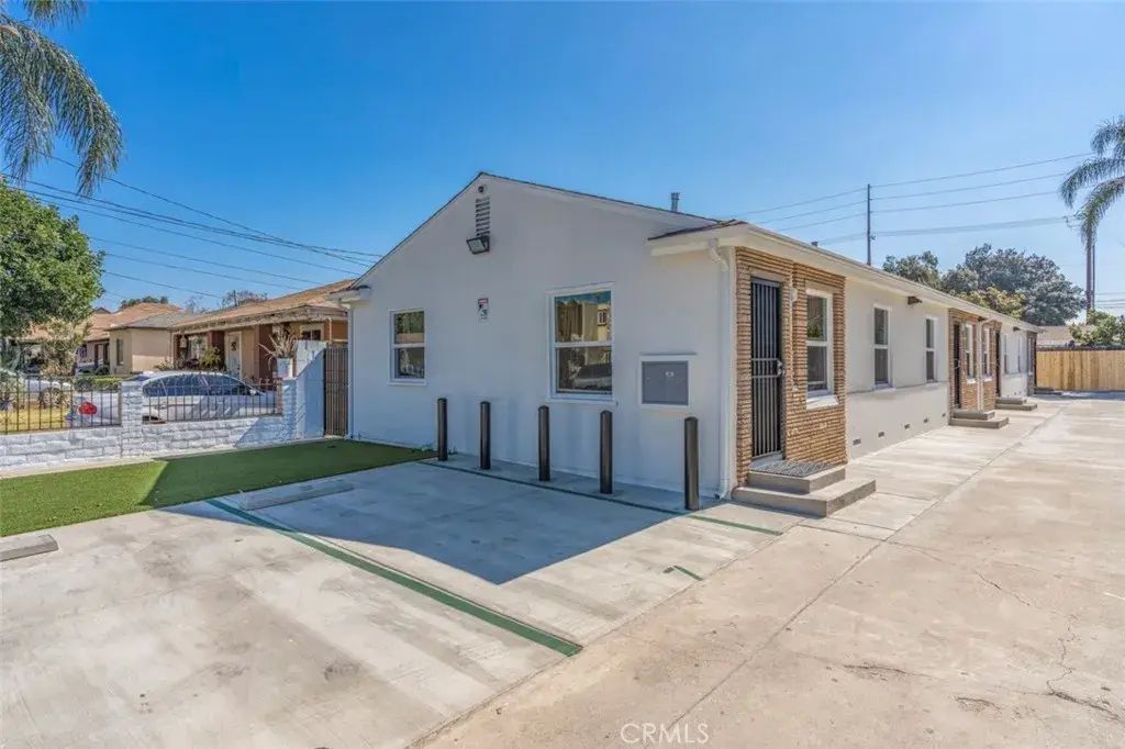 501 N Eastwood, Santa Ana
