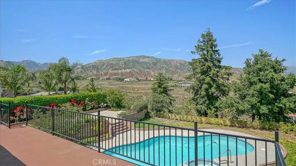 12046 Beaufait Avenue, Porter Ranch
