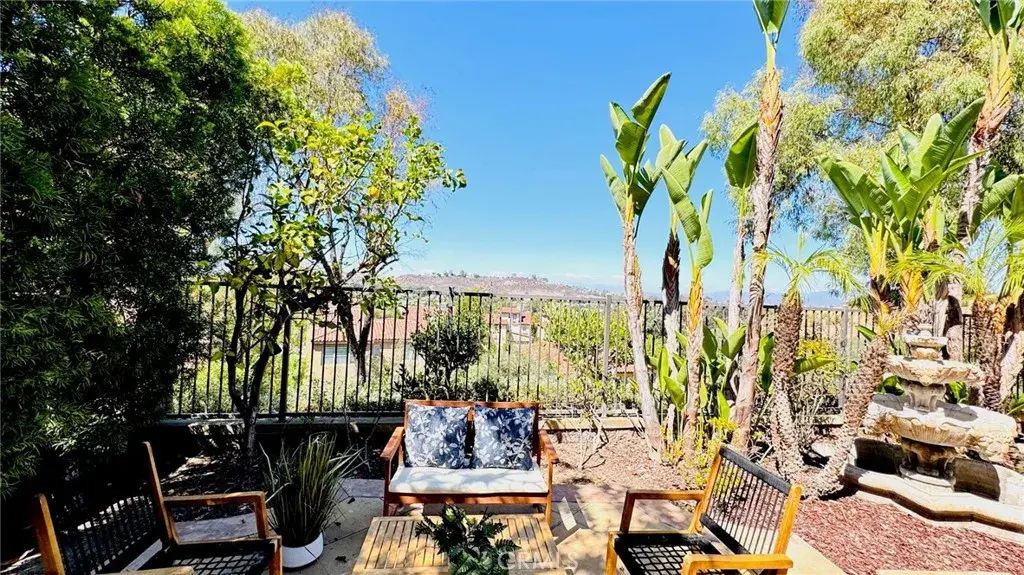 53 Sweet Bay, Irvine