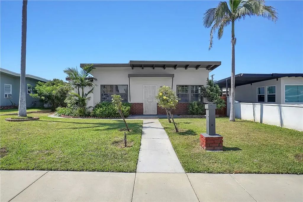 806 W 132nd, Gardena