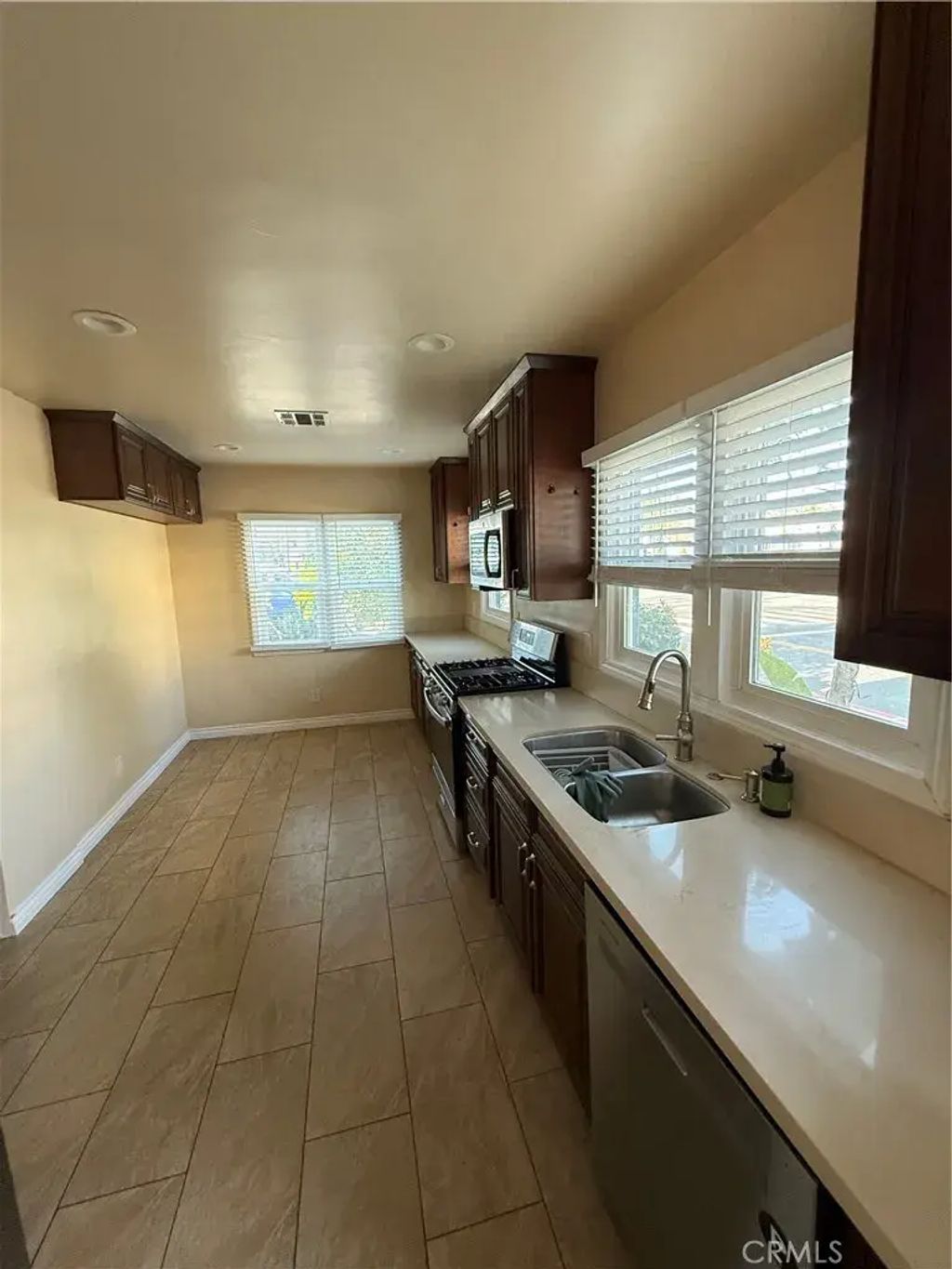 700 W Glenoaks Boulevard, Glendale