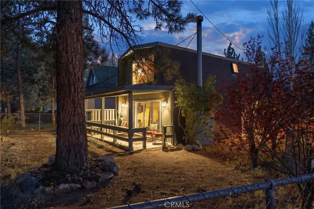 445 Elysian Boulevard, Big Bear