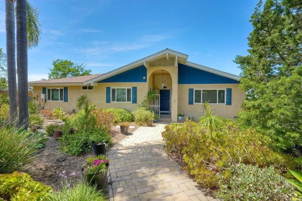 529 Vale View Drive, Vista