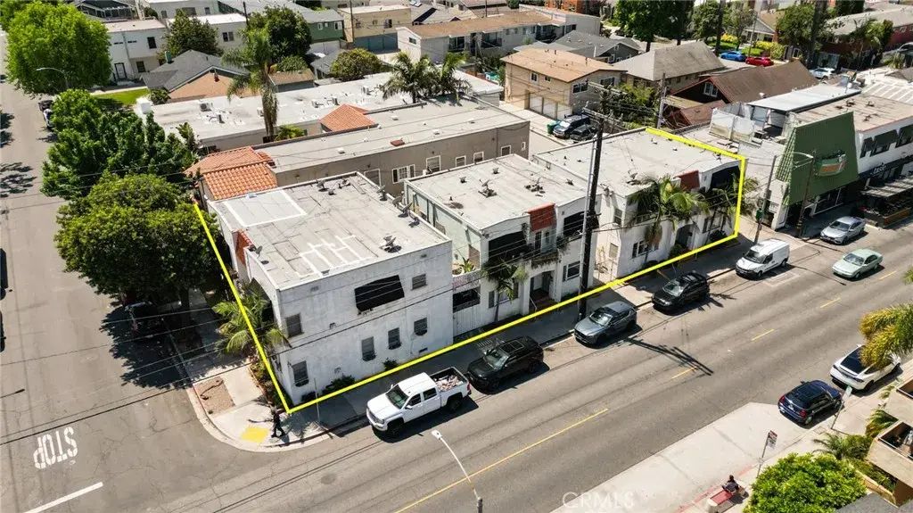 3522 E Broadway, Long Beach