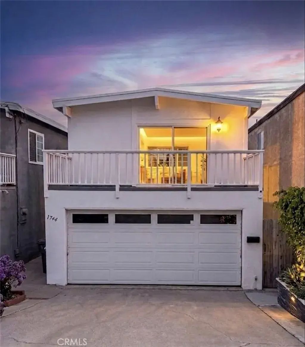 1744 Wollacott, Redondo Beach