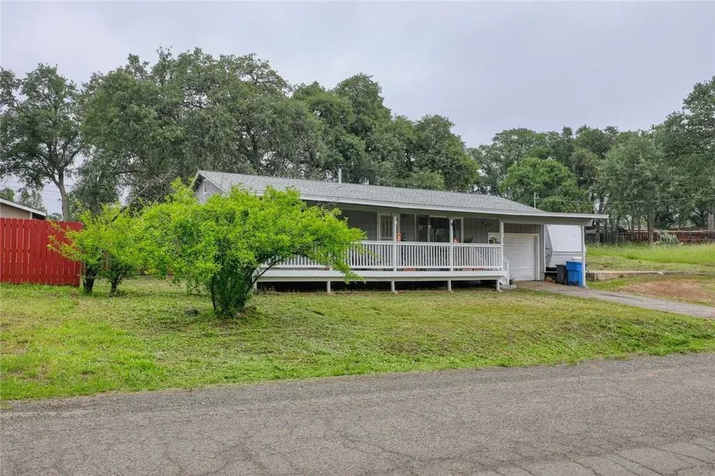 15940 32nd, Clearlake