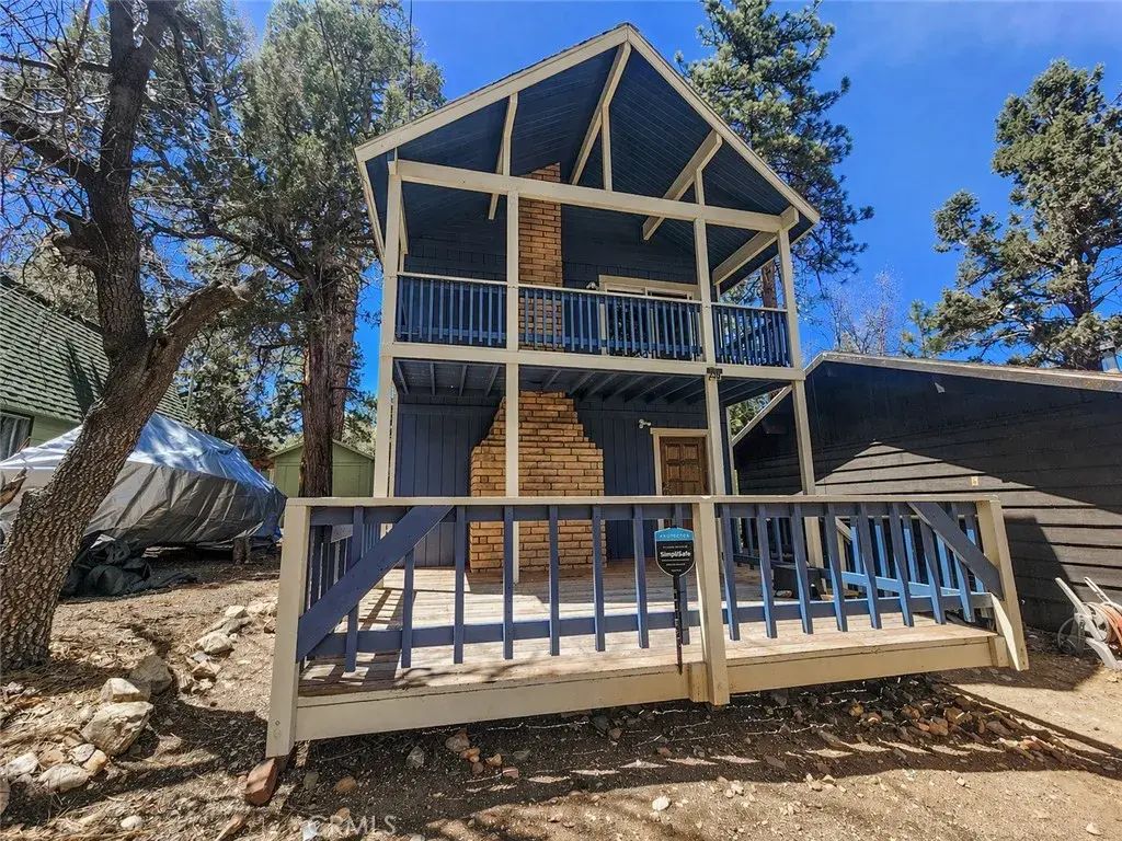 230 Leonard, Sugarloaf
