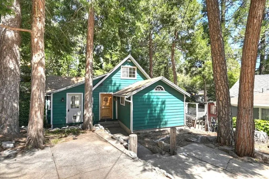 23734 Shady Lane, Crestline