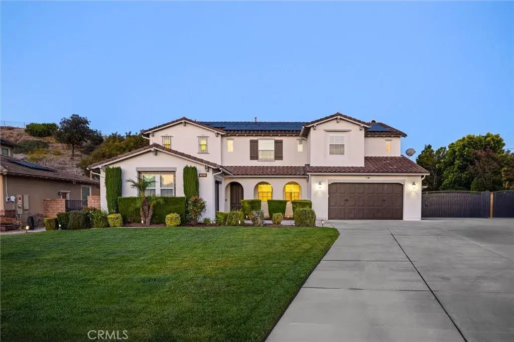 16352 Sierra Heights, Riverside