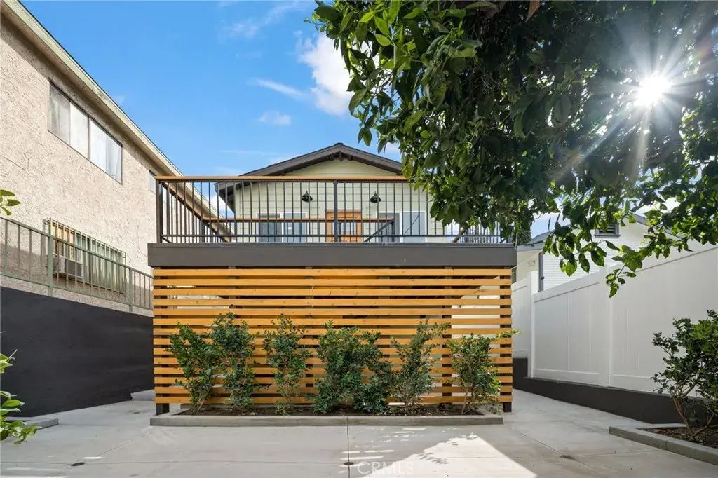 739 W 2nd, San Pedro