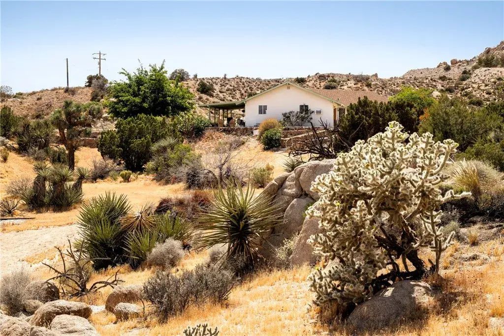 5887 Deerhurst, Yucca Valley
