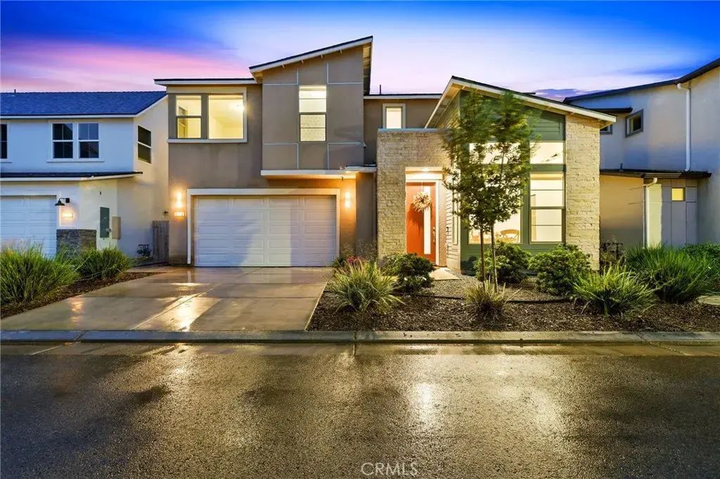 3345 W Florence, Visalia