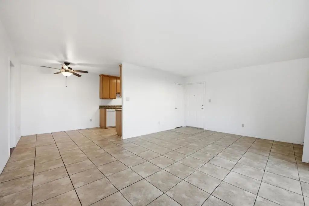 559 E Madison Avenue 108, El Cajon
