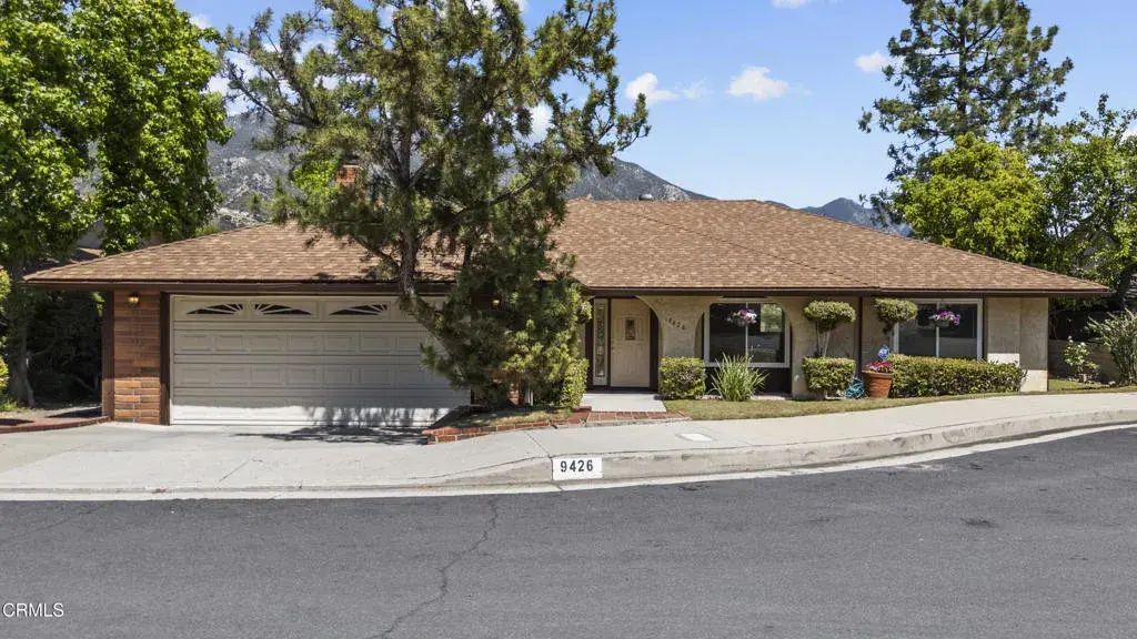 9426 Carlynn Place, Tujunga