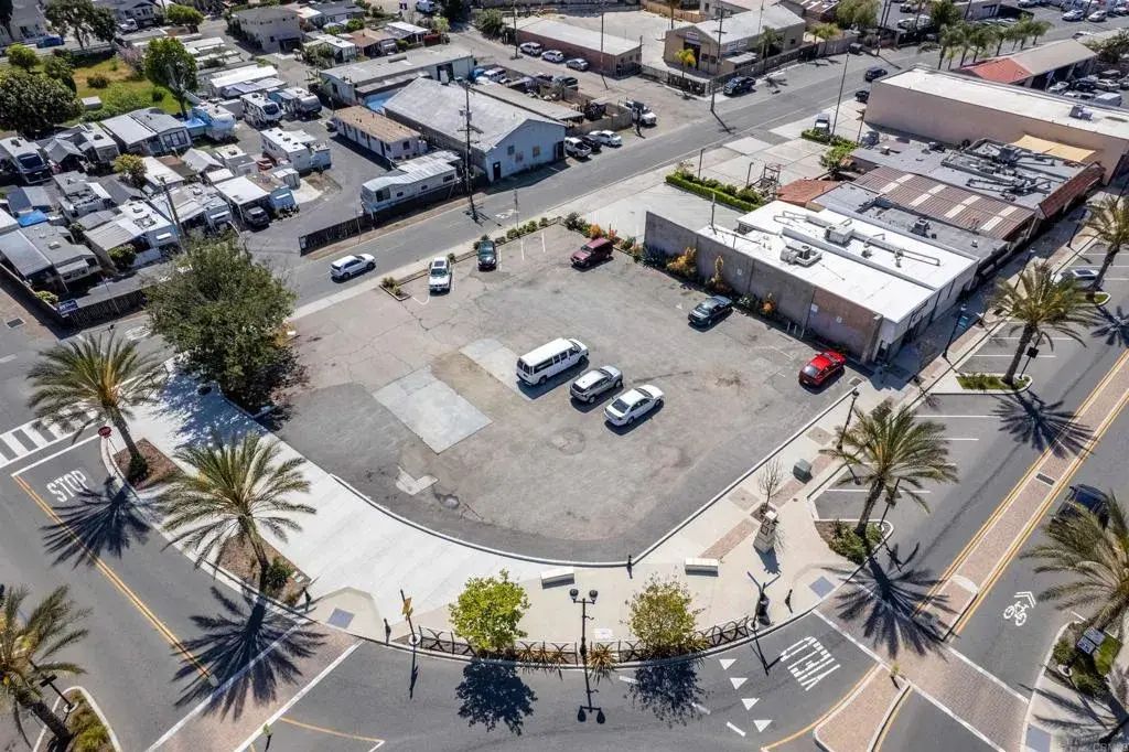 745 S Santa Fe Ave., Vista