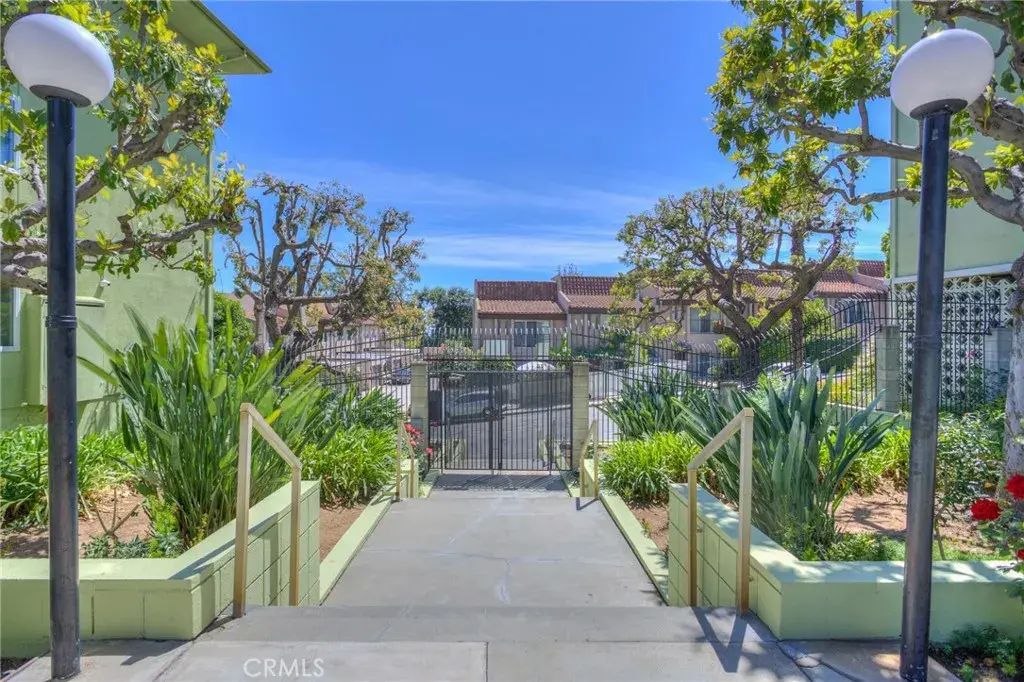 1301 S Atlantic 536c, Monterey Park