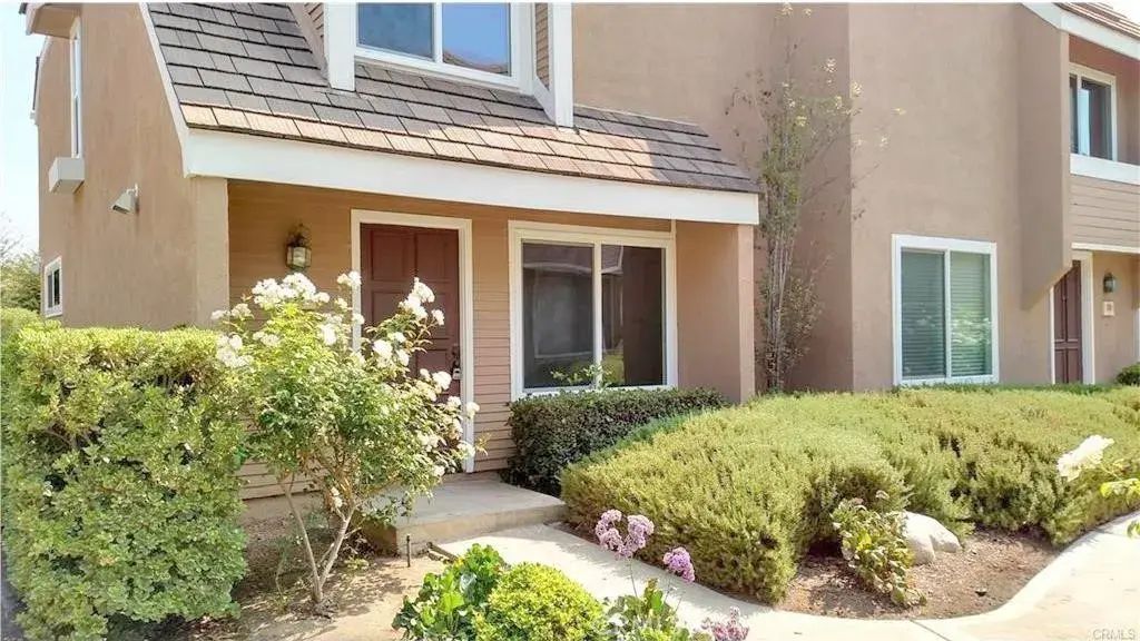 8 Sage, Irvine