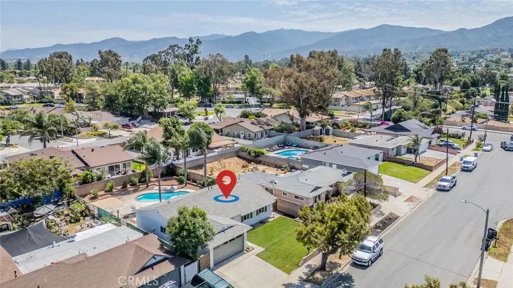 1227 Jadestone Lane, Corona