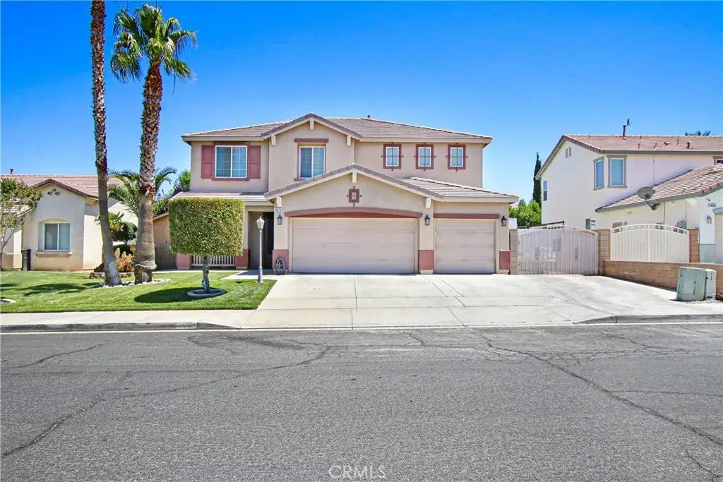 14571 Hummingbird, Victorville