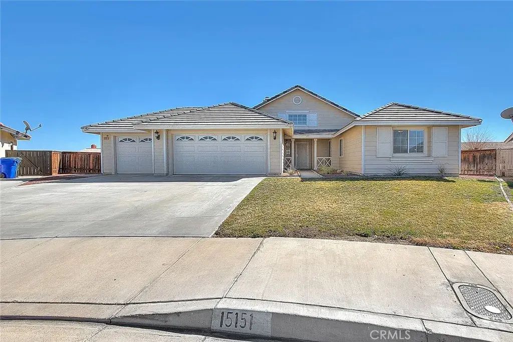 15151 Desert Oak, Victorville