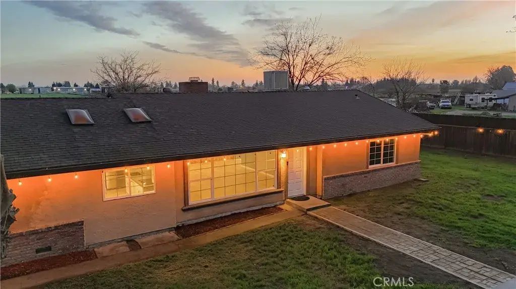2044 W State Highway 140, Merced