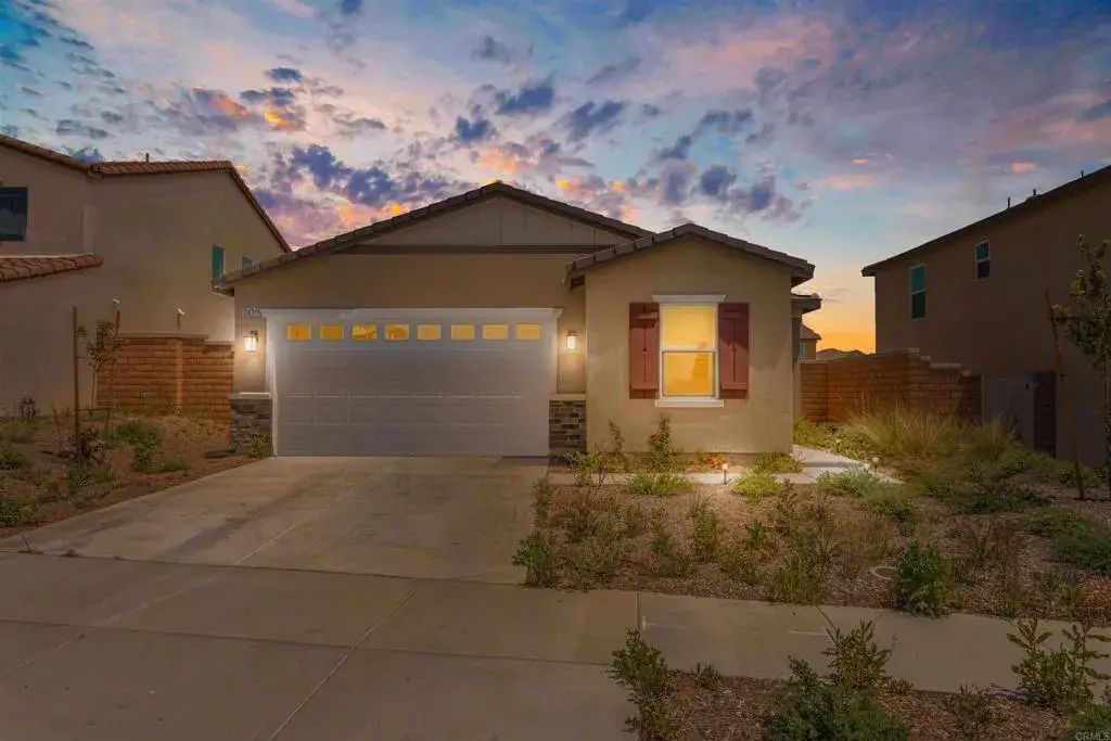 25258 Lost Saddle Lane, Homeland