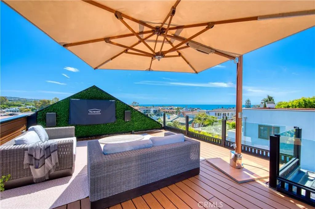 325 Poppy Avenue, Corona Del Mar