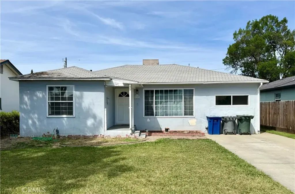 1127 W 23rd, Merced