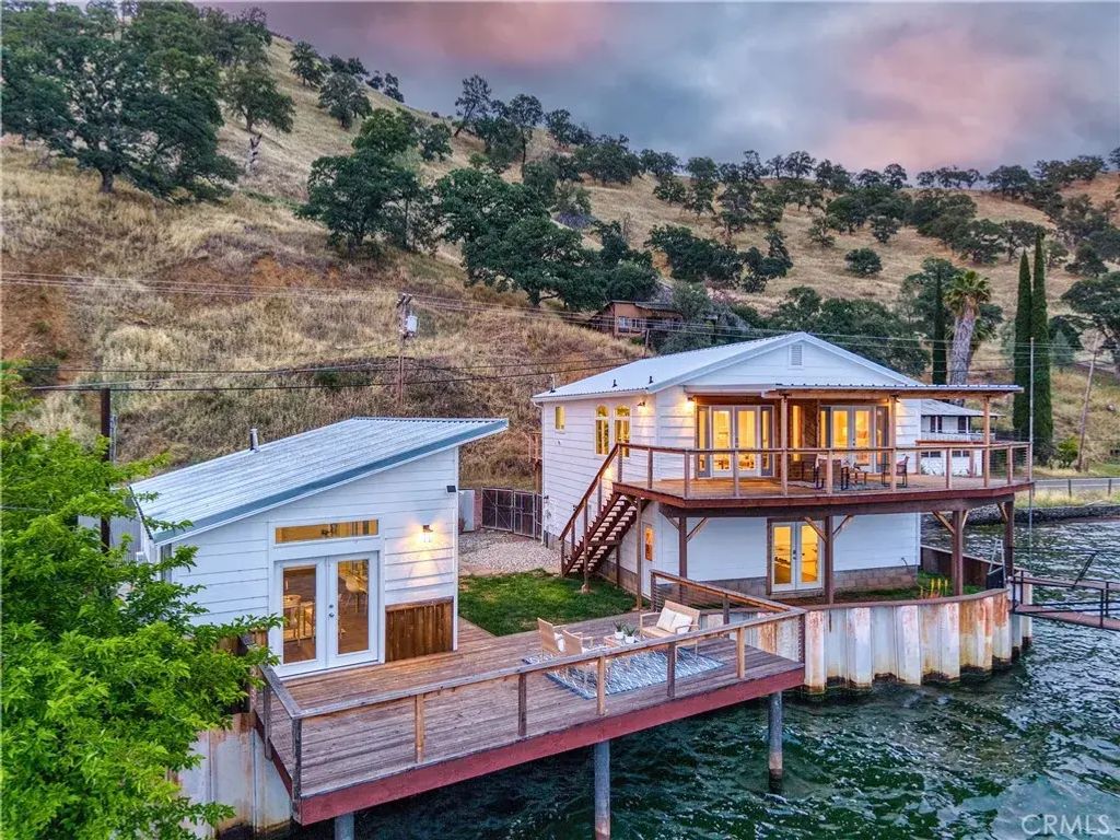 12521 Lakeshore, Clearlake