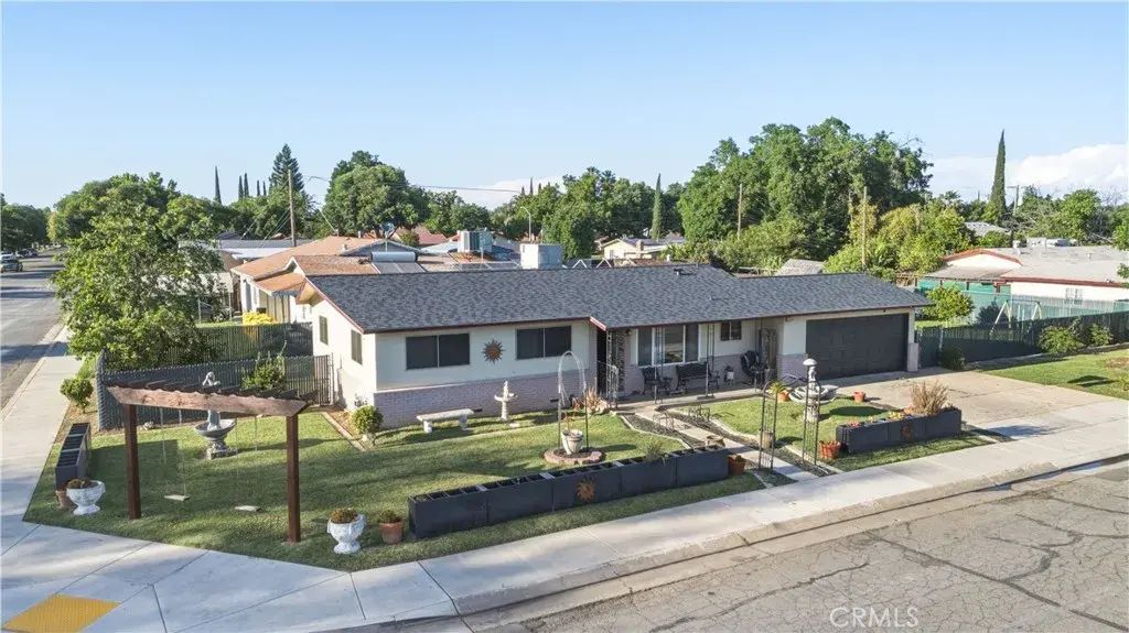 1847 W 8th, Merced