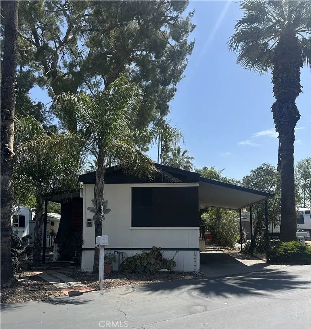 2751 Reche Canyon 85, Colton