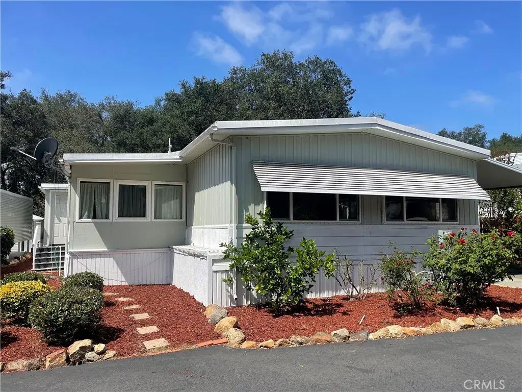 4747 Oak Crest Road 28, Fallbrook