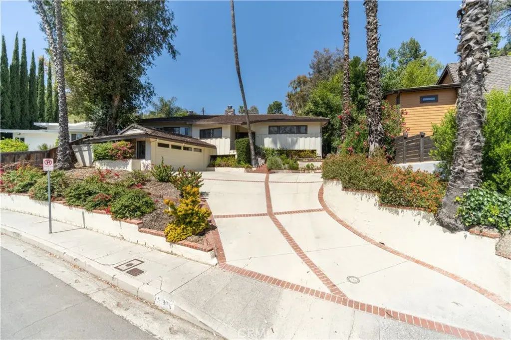 5139 San Feliciano, Woodland Hills