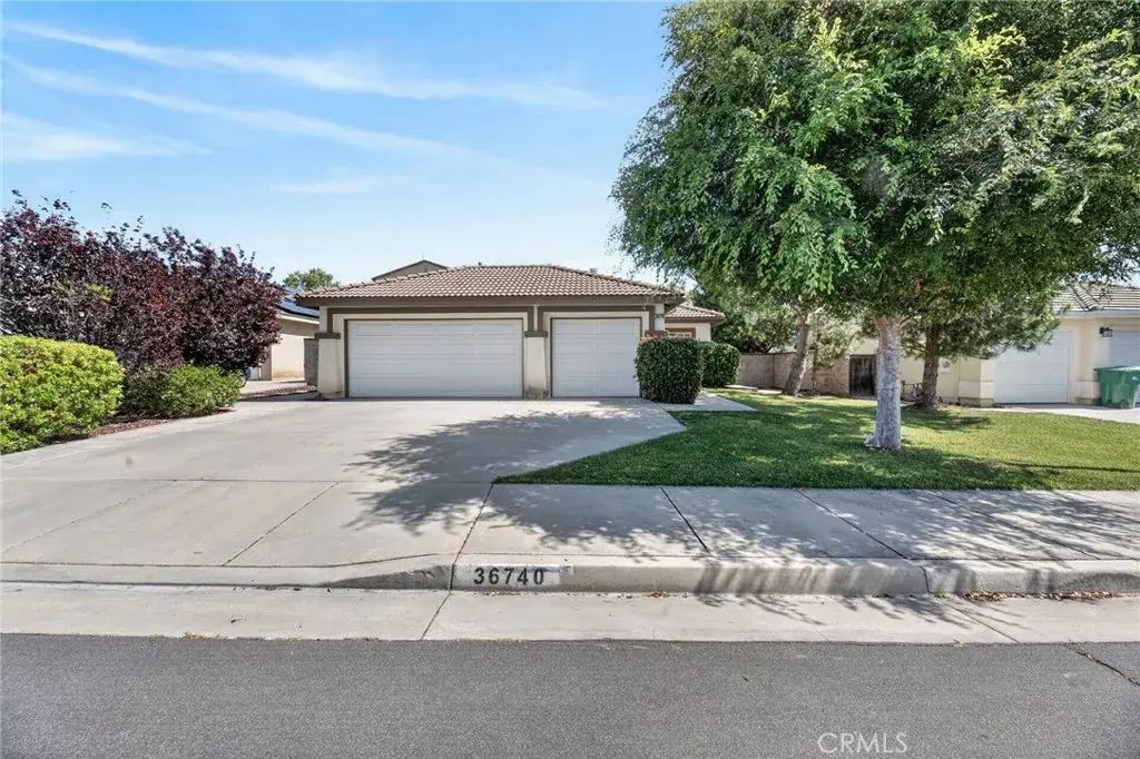 36740 Red Oak, Winchester
