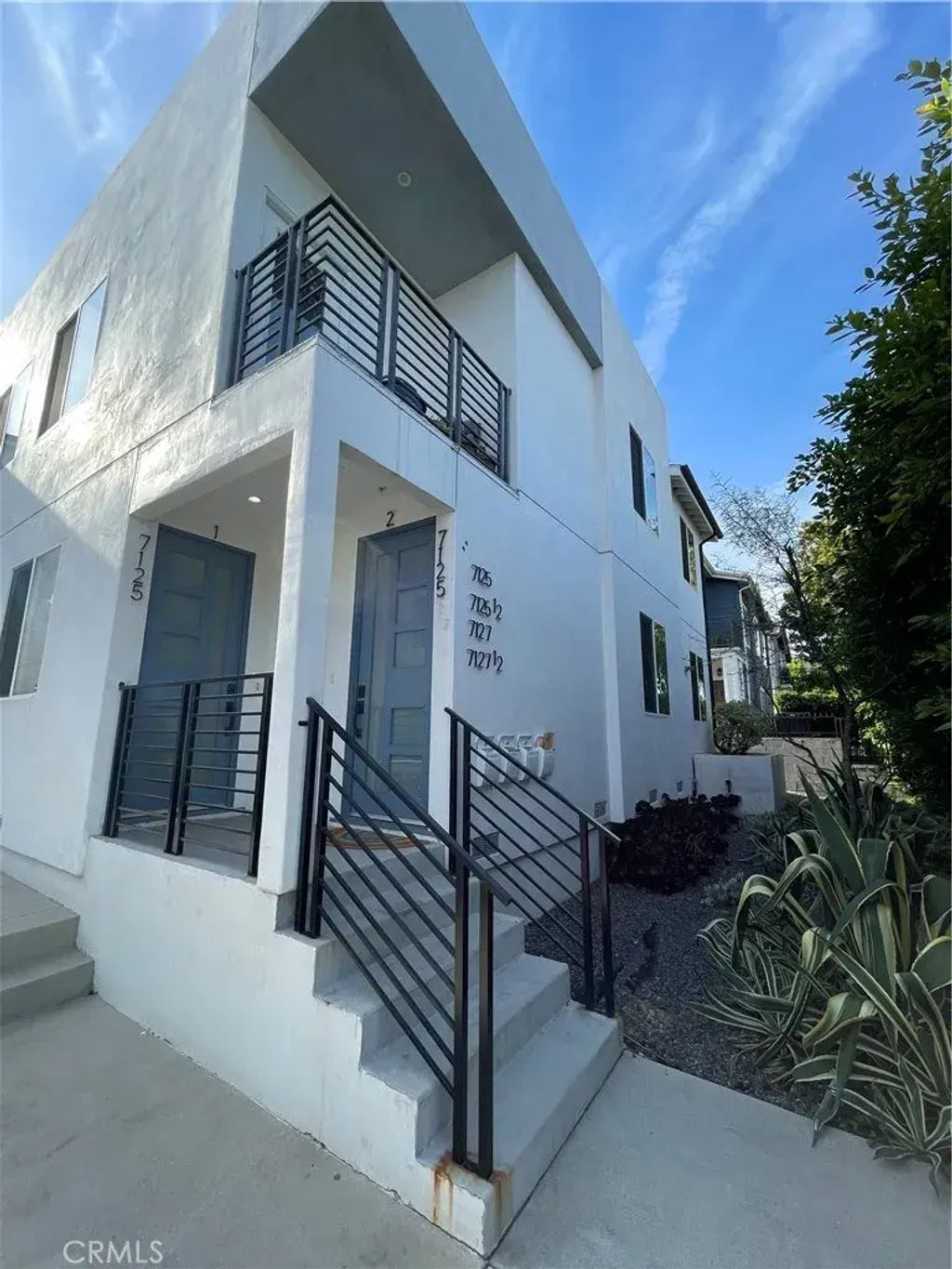 7125 S La Cienega, Los Angeles