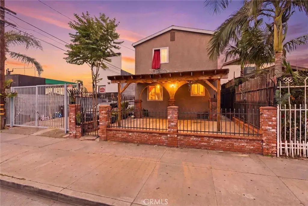 442 E 111th, Los Angeles